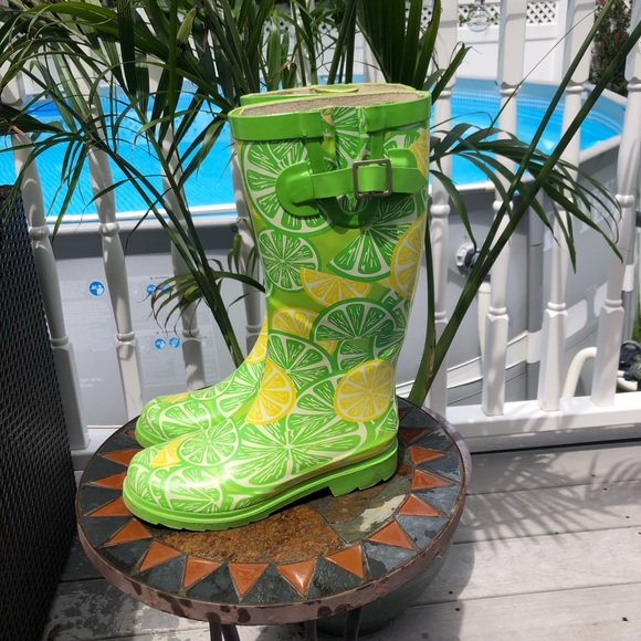 ⭐️HP Charming Charlie’s lemon lime rain boots - Picture 2 of 6